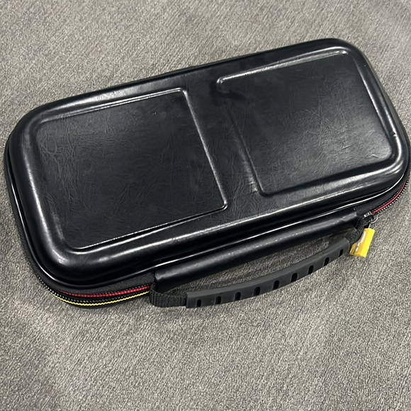Nintendo Switch Case - Picture 3 of 3